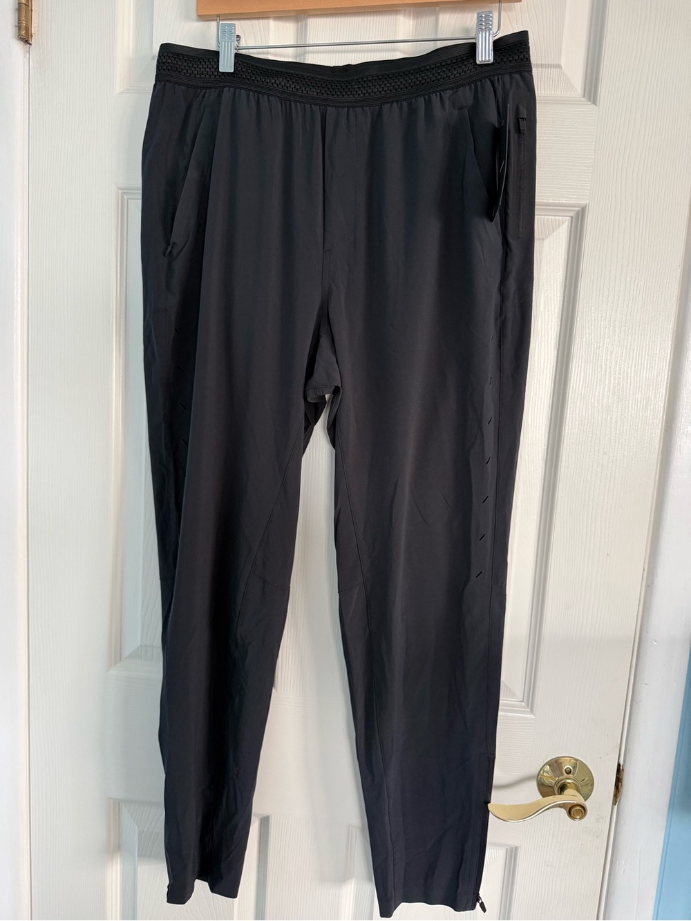Ten Thousand Session Pants Black NWT Large L